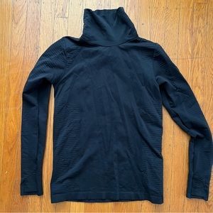 Athleta  black ribbed turtleneck M medium long sleeved running shirt top EUC